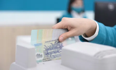 Sau hơn nửa năm, Ngân hàng Nhà nước bất ngờ mở kênh hút tiền