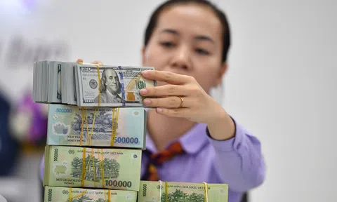 Tỷ giá USD/VND tiếp tục "leo thang"