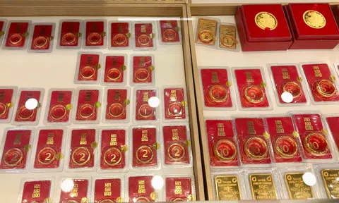 Tỷ giá đi ngang, vàng miếng SJC tiếp tục giảm