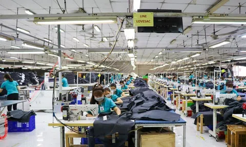 S&P Global dự báo sản xuất Việt Nam chưa hết khó khăn