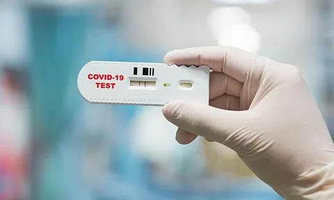 Miễn thuế nhập khẩu vật tư để sản xuất que test COVID-19