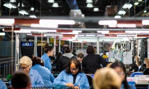 Nhiều lao động Mỹ có thể mất việc do chưa tiêm vaccine ngừa COVID-19