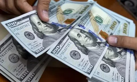 Đồng USD tăng giá ảnh hưởng đến giá vàng châu Á phiên 26/10