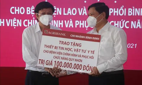 Agribank Bình Định hỗ trợ khách hàng phòng, chống dịch COVID-19