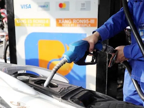 Giá xăng dầu hôm nay 6/4/2026: Cập nhật giá xăng dầu trong nước, quốc tế