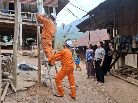 Thành quả của Điện lực Nghệ An đưa ánh sáng về vùng biên viễn xứ Nghệ  