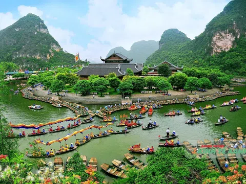 Du lịch Ninh Bình và mục tiêu 20 triệu lượt khách năm 2026