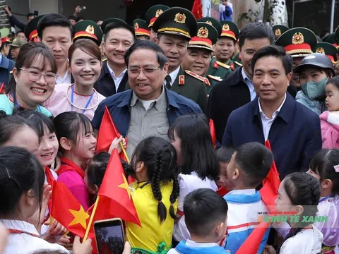 Thủ tướng dự lễ khởi công Trường liên cấp Cẩm Thạch tại Thanh Hóa