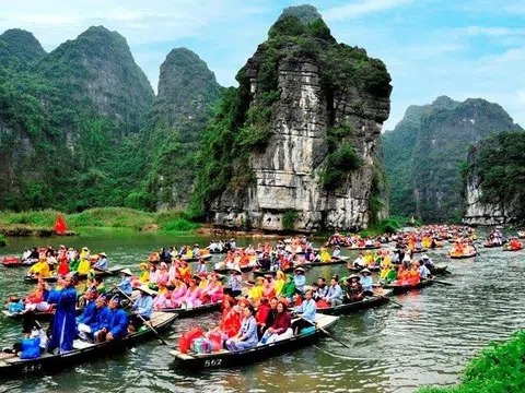 Du lịch Ninh Bình khởi sắc mạnh mẽ đầu Xuân Bính Ngọ 2026