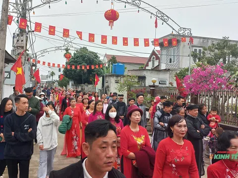 Hải Phòng: Độc đáo tục “Trình lão” dành cho người 55 tuổi ở làng Hàm Dương