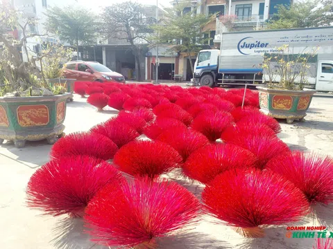 Chùm ảnh: Làng nghề làm hương trăm tuổi tất bật ngày cận Tết