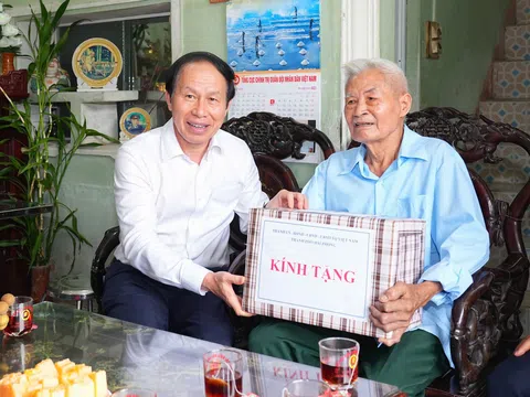 Hải Phòng tặng suất quà 5,5 triệu đồng cho người có công với cách mạng dịp Tết