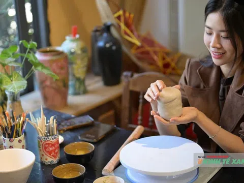 Bát Tràng: Gìn giữ văn hóa làng nghề qua trải nghiệm làm gốm