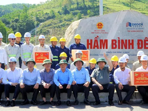 Thủ tướng Phạm Minh Chính thị sát cao tốc Quảng Ngãi - Hoài Nhơn