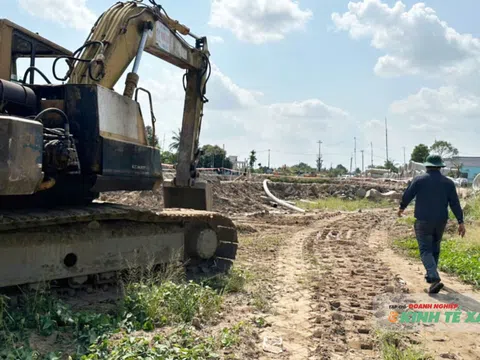 Vượt khó thi công đường rộng 40m ở Đồng Tháp