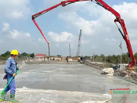 Vượt khó khăn, đơn vị thi công bám tiến độ thực hiện cao tốc Cao Lãnh - An Hữu