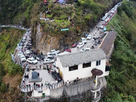 Du lịch Cao nguyên đá Hà Giang khởi sắc dịp Tết Bính Ngọ 2026