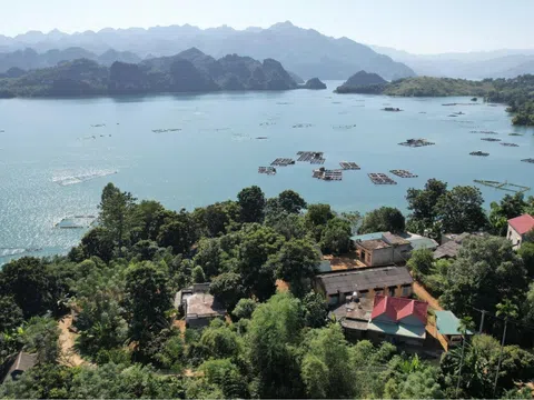 Thung Nai - Bức tranh sơn thủy hữu tình níu chân du khách