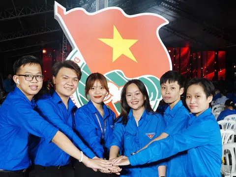 Tuổi trẻ Việt Nam viết tiếp khát vọng cống hiến