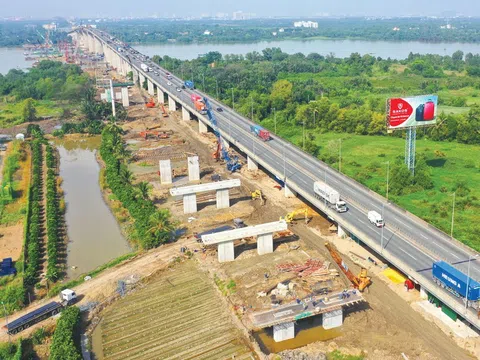 Đầu tư công 2025 chậm nhịp về đích: Bộ Tài chính kiến nghị loạt giải pháp gỡ vướng giải ngân