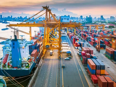 Thương mại Việt Nam tăng tốc, hướng tới kỷ lục nghìn tỉ USD