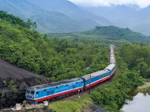 Giá vé tàu nhích tăng 3% từ ngày 26/3 do áp lực chi phí đầu vào
