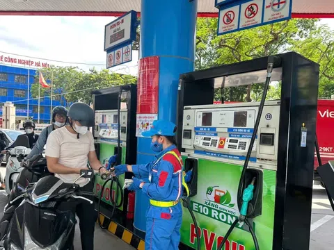 Thị trường xăng E10 bước vào giai đoạn triển khai rộng, áp lực nguồn ethanol gia tăng