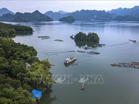 Tạo đột phá trong phát triển kinh tế, du lịch vùng hồ sông Đà