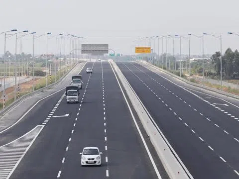 Tăng cường hợp tác đầu tư hạ tầng giao thông vận tải giữa Việt Nam và UAE