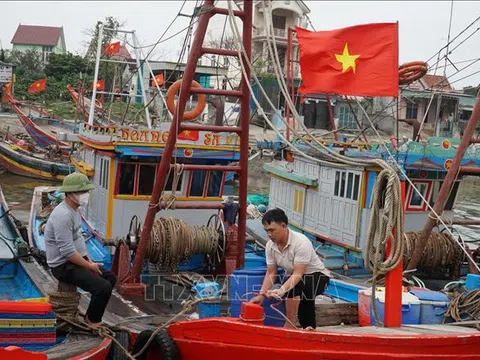 Nghệ An: Giá xăng dầu tăng ngư dân gặp khó