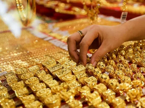 Giá vàng trong nước chiều 7/3 áp sát ngưỡng 73 triệu đồng/lượng