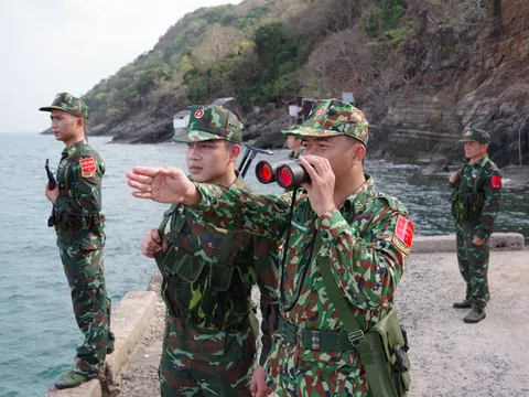 Tình quân dân trên đảo Tiền Tiêu