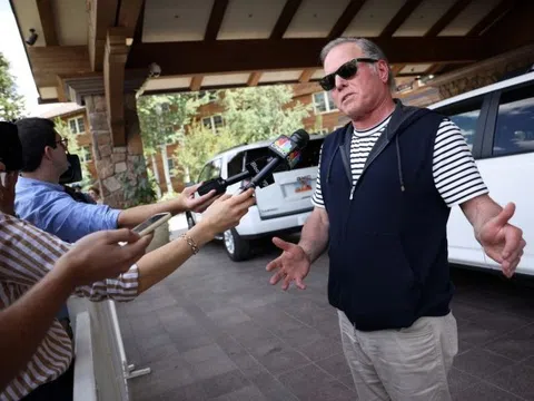 Khoảng cách lương giữa CEO - nhân viên tại Mỹ đạt mức gần cao kỷ lục