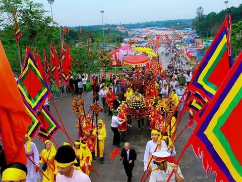 Người lao động được nghỉ 3 ngày dịp Giỗ tổ Hùng Vương, 4 ngày dịp 30/4 và 1/5