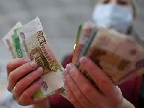 Lần đầu tiên Nga thực hiện trả nợ trái phiếu bằng đồng Ruble