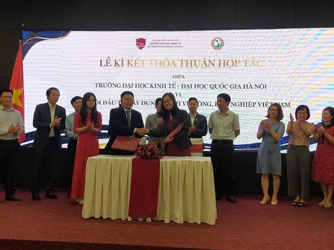 Hiệp hội Đầu tư, Xây dựng – Dịch vụ Nông, lâm nghiệp Việt Nam và Đại học Kinh tế ký kết hợp tác