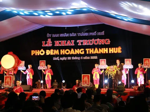 Thừa Thiên Huế: Khai trương Phố đêm Hoàng Thành thu hút hàng nghìn người tham gia