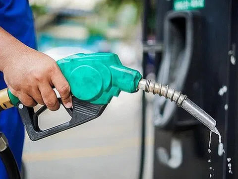 Giá xăng tăng tiếp tục tăng, gần đạt ngưỡng 33.000 đồng/lít