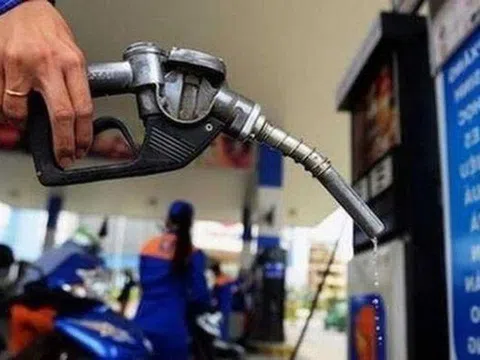 Bộ Tài chính đề xuất giảm thuế tiêu thụ đặc biệt với xăng và giảm thuế VAT với xăng dầu