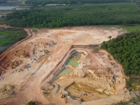 Bình Phước: Khai thác khoáng sản trên đất rừng phòng hộ, Công ty Rạng Đông bị phạt 150 triệu đồng