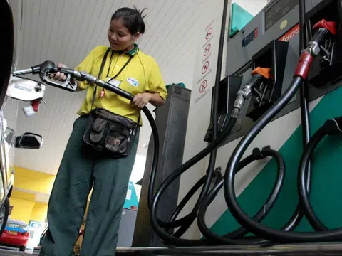 Thái Lan cân nhắc trợ giá dầu diesel đến hết năm 2022