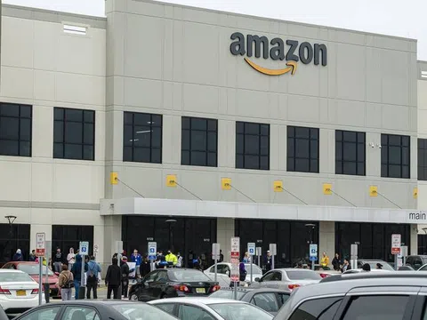 Cổ phiếu rớt giá liên tục, Amazon không còn nằm trong "Câu lạc bộ nghìn tỷ USD"
