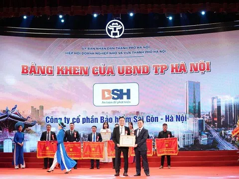 Bảo hiểm BSH nhận Giải thưởng “Cúp Thăng Long 2022” và Bằng khen của UBND Thành phố Hà Nội