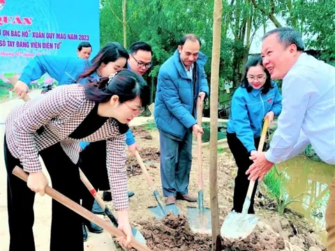 Đoàn Thanh niên huyện Thanh Trì khắc sâu lời dạy của Bác - “Mùa xuân là Tết trồng cây”