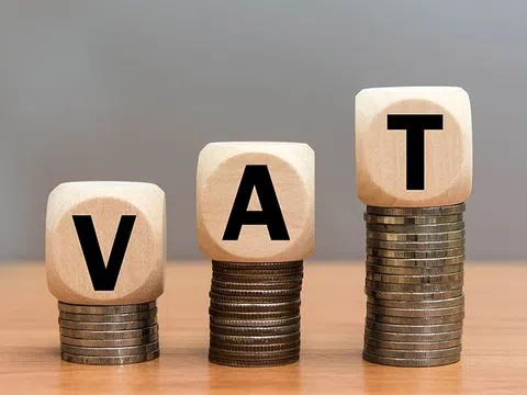 Đề xuất không giảm thuế VAT 2% cho bất động sản, ngân hàng, chứng khoán