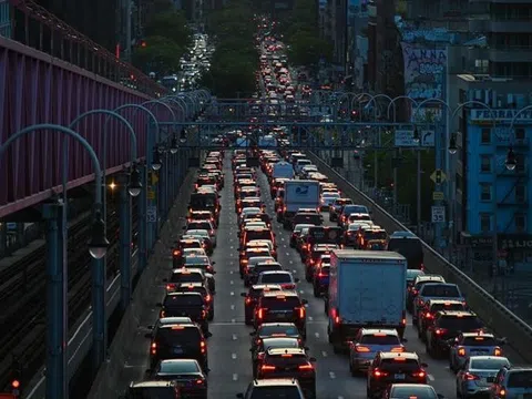 Mỹ: Chính quyền New York chấp thuận thu phí cầu đường giảm tắc nghẽn đối với xe ô tô đi vào khu trung tâm Manhattan