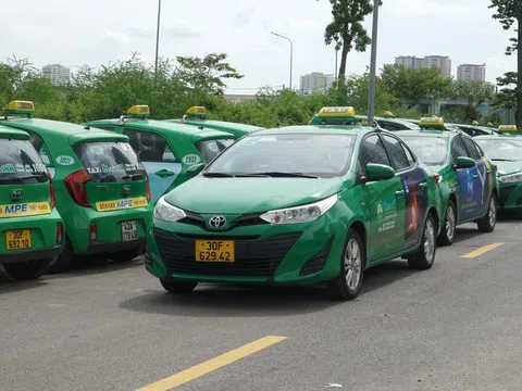 Mai Linh thay thế 10.000 taxi cũ bằng các mẫu xe mang thương hiệu Toyota