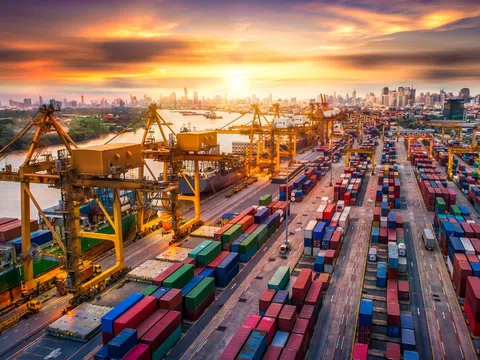Xuất khẩu hàng hóa Việt Nam giảm nhẹ trong tháng 9