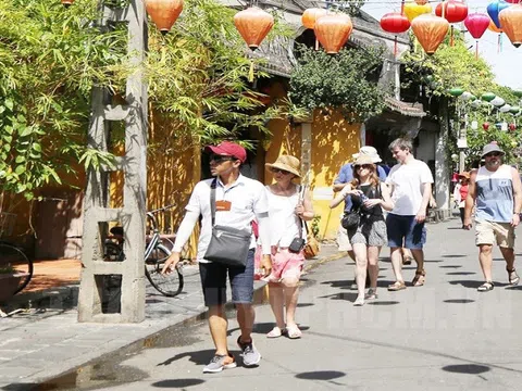 Việt Nam đón hơn 1 triệu khách du lịch quốc tế trong tháng 9