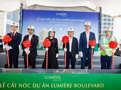 Masterise Homes chính thức cất nóc Lumière Boulevard